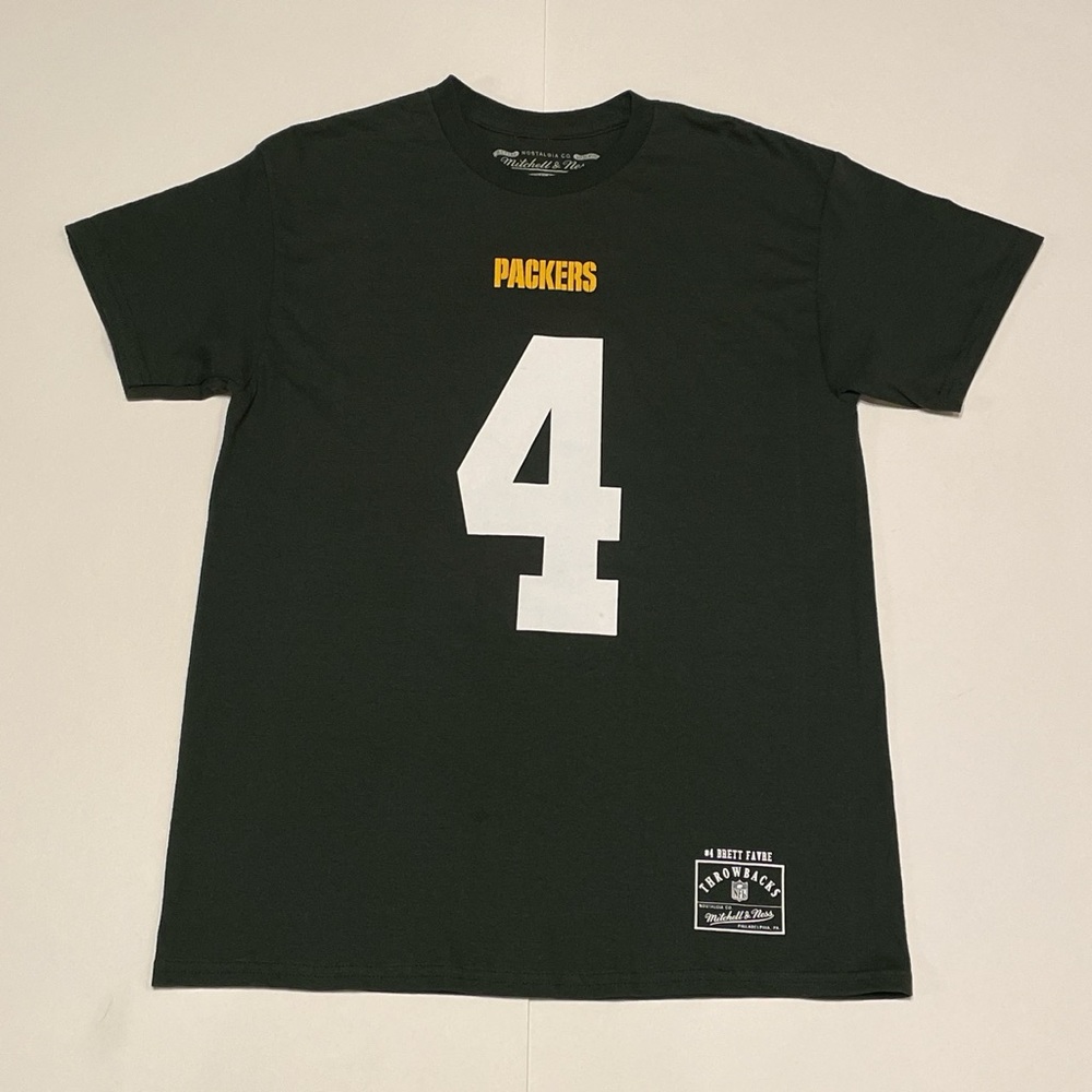MITCHELL & NESS GREEN BAY PACKERS BRETT FARVE T SHIRT (MEDIUM)